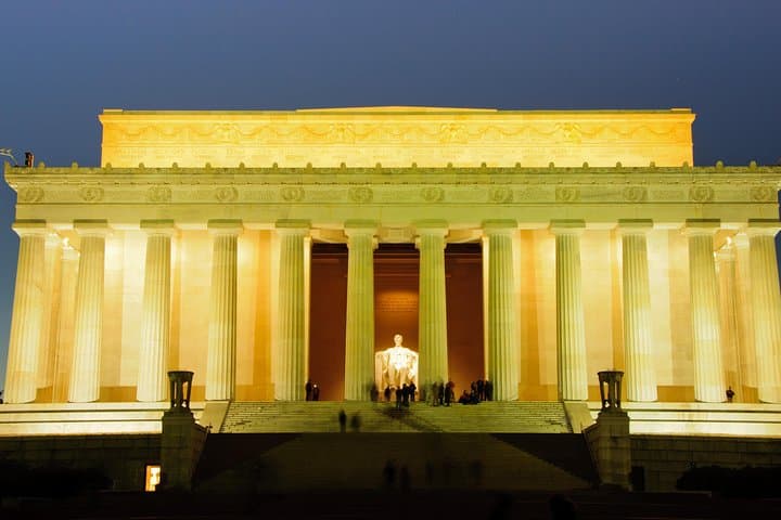 After-Dark DC: Three-Hour Night Tour of Washington, D.C.'s Iconic Monuments photo 4