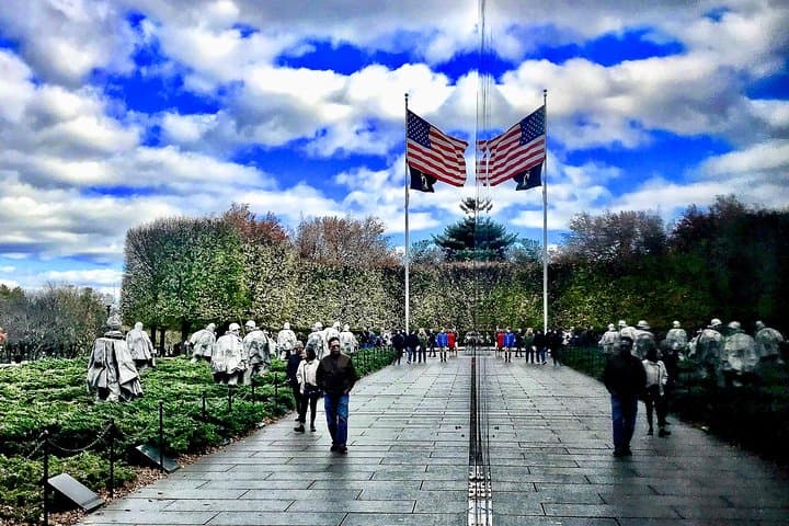Private Exclusive Washington DC City Tour: Monuments, Museums & Tidal Basin in 3 Hours