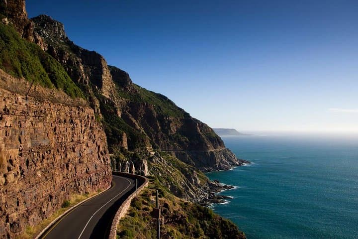 Full-Day Private Cape Peninsula and Kirstenbosch Tour: Chapman's Peak, Boulders Beach & Cape Point