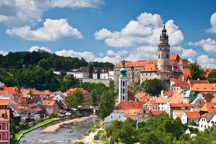 Prague to Český Krumlov Day Trip: Castle Tour, Old Town & Vltava Views