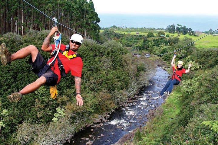 Big Island 9-Line Waterfall Zipline at Umauma Falls photo 2
