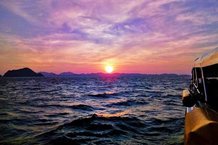 Private Phi Phi Early Bird Speedboat Tour: Sunrise Snorkel & Maya Bay Before the Crowds