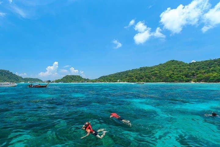 Phi Phi Island Speed-Boat Day Trip to Maya Bay, Pileh Cove & Khai Island