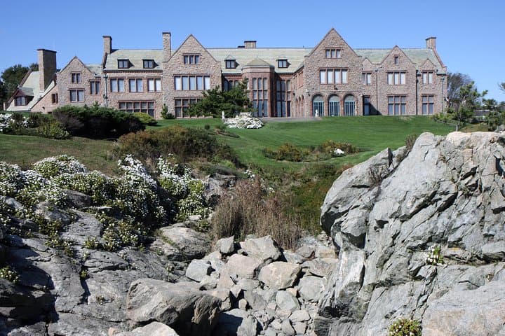 Boston to Newport Mansions Private Day Trip & Cliff Walk photo 2