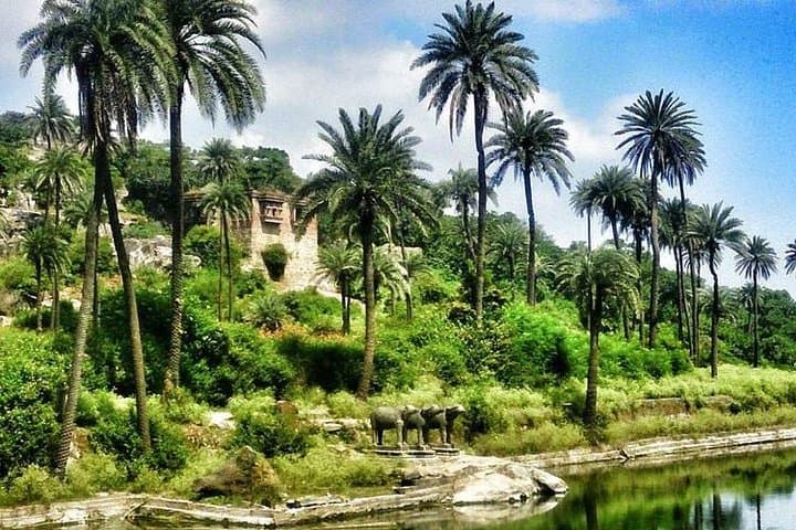 Mount Abu Full-Day Private Sightseeing Tour from Udaipur — Dilwara Temples & Nakki Lake photo 2