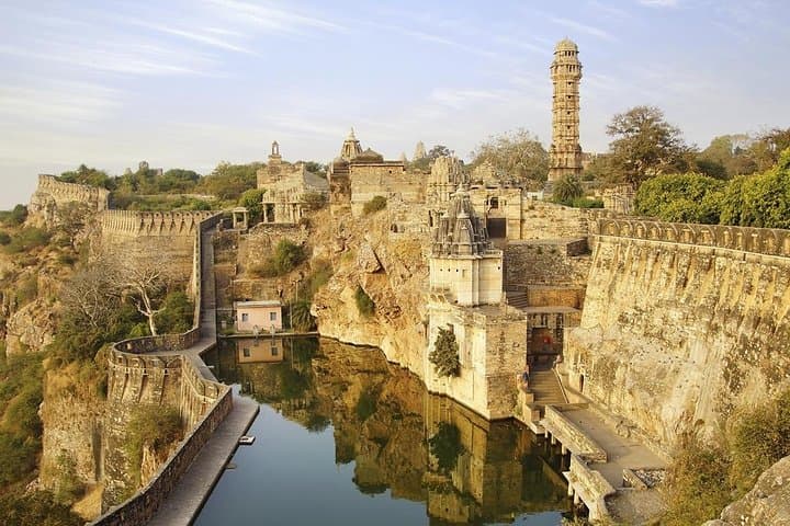 Skip-the-Line Chittorgarh Fort Tickets & Licensed Guide — Historic Hillwalk from Udaipur