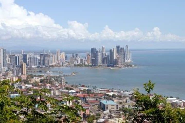 Metropolitan Park and Ancon Hill: Panama City Urban Forest Hike photo 2