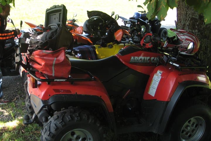 Zurich Quad Tour: 3-Hour Off-Road Ride to Bachtel & Sternenberg photo 2