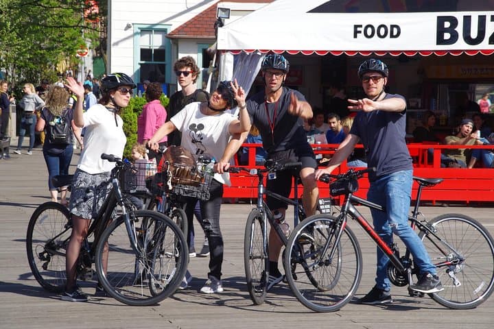 Private NYC Bike Tour: Full-Day Guided Ride from Columbus Circle to DUMBO