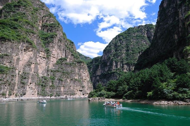 Longqing Gorge & Juyongguan Great Wall: Private Day Trip from Beijing