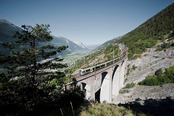 Ride the Green Train: Day Trip from Milan to Interlaken & Lake Thun Cruise photo 4