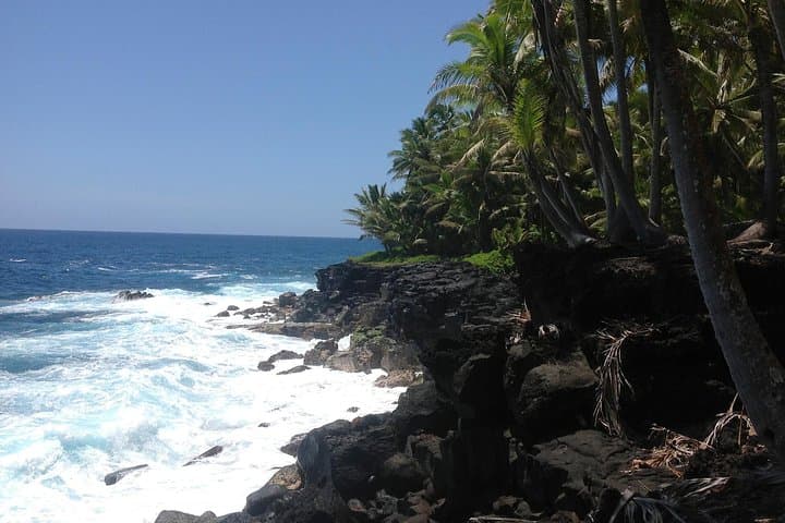 Kilauea Summit to Shore from Kona — Full-Day Small-Group Volcano & Coast Tour photo 2