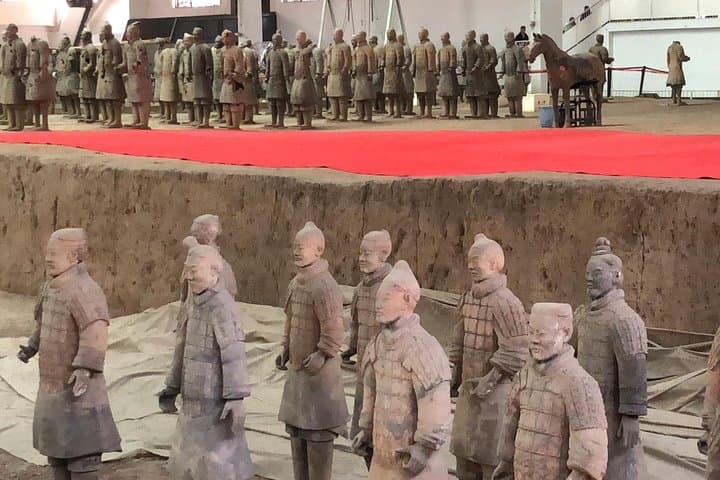Xi'an 2-Day Private Tour: Terracotta Army & Huashan Adventure photo 2