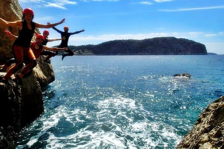 Mallorca Coasteering Adventure: Cliff-Jumping, Caves & Coastal Scramble photo 4