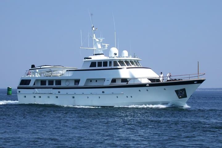 Private Transfer from Gatwick Airport to Southampton Cruise Port — Chauffeur Service