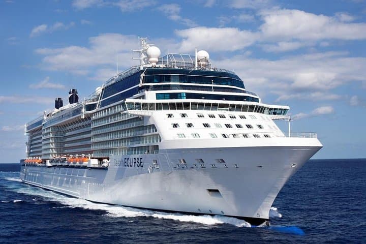 Private Transfer: Southampton Cruise Port to London via Stonehenge & Windsor Castle photo 2