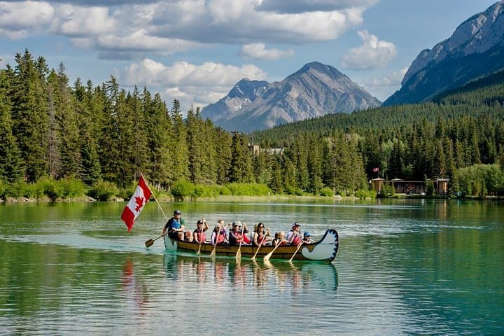 Bow River Big Canoe Tour — Banff Family Voyageur Canoe Experience