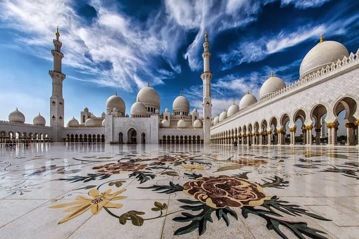 Abu Dhabi Day Tour: Sheikh Zayed Mosque, Louvre & Emirates Palace in a Private 4x4 photo 2