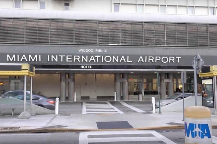 Miami Airport Transfers to Miami and Miami Beach — Fast Group Van Service photo 1