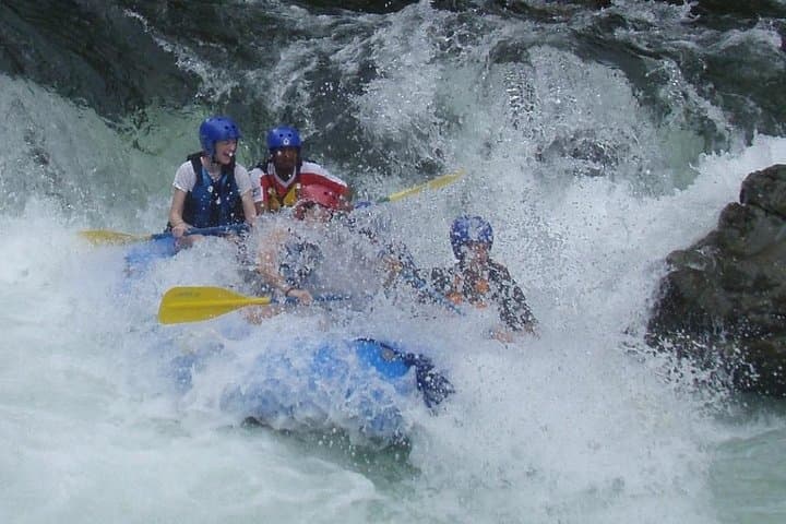 Chagres River to Panama Canal: 8-Day Kayak & Raft Expedition