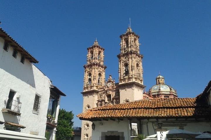 Day Trip to Taxco: Silver Streets and Santa Prisca from Acapulco