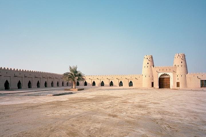 Al Ain Full-Day Private Tour from Dubai — Oasis, Fort & Jebel Hafeet