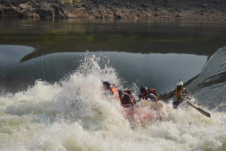 Victoria Falls 5-Day Whitewater Rafting in Batoka Canyon — Zambezi Multi-Day Trip