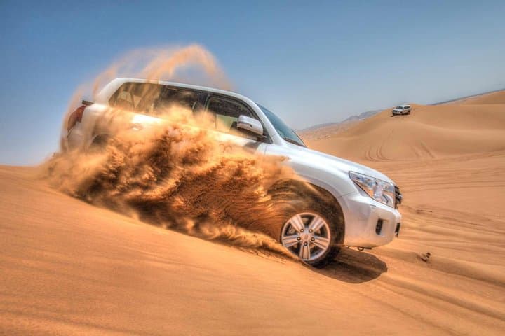Private Dubai Desert Safari with BBQ Dinner and Dune Bashing