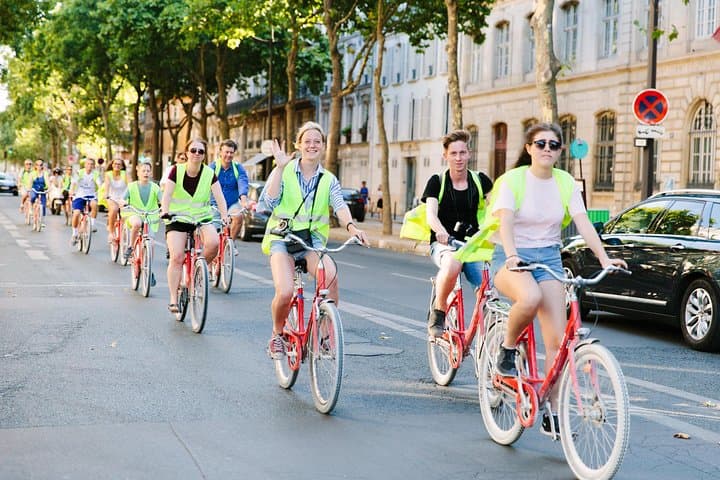 Paris Evening Snapshot Bike Tour: Night Sights by Bicycle