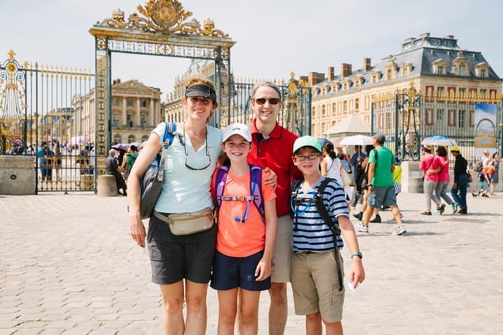 Versailles by Bike: Full-Day Palace, Gardens & Picnic Tour photo 1