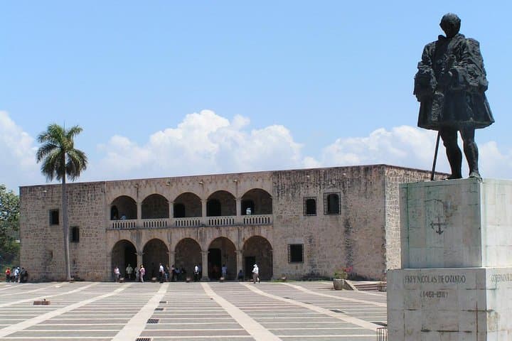 Santo Domingo Day Trip from Punta Cana — Colonial Zone, Alcázar & Columbus Lighthouse