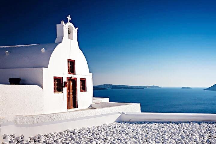 Custom Santorini Private Island Tour — Half- or Full-Day Driving Itinerary