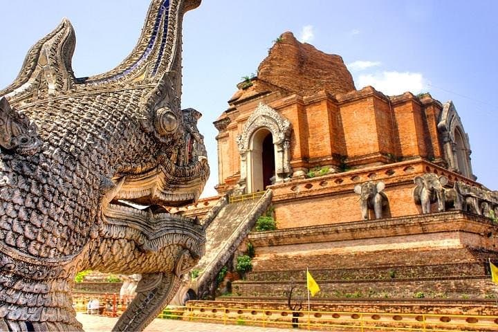 Private Half-Day Chiang Mai Temple Tour — Wat Chedi Luang & Wat Phra Singh photo 2