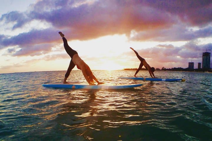 Magic Island Paddleboard Yoga in Honolulu — SUP Yoga Class on Ala Moana photo 5