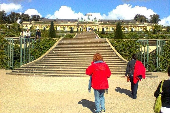 Potsdam Palaces & Berlin Gardens Biking Day Trip — 15 km Guided Tour from Berlin