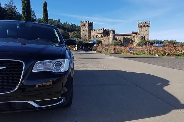 Private 8-Hour Napa & Sonoma Wine Country Tour — Sedan, SUV or Limo