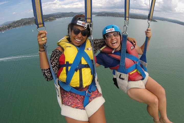 Parasailing Over the Bay of Islands: Tandem Flights with Hole-in-the-Rock Views