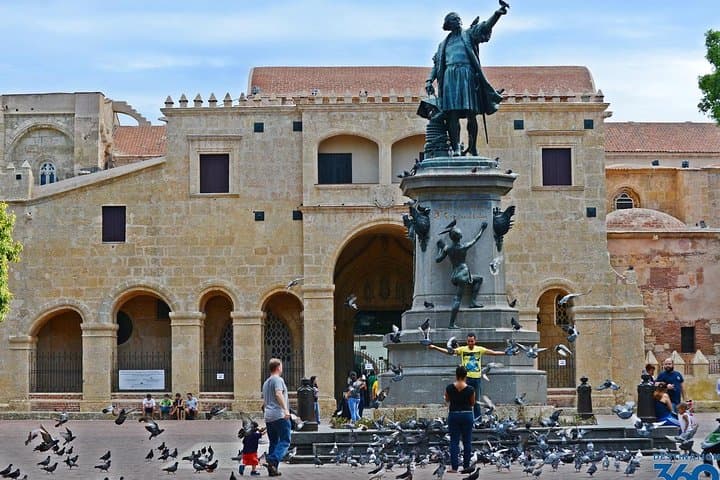 Santo Domingo Day Trip from Punta Cana: Colonial Zone & Caribbean Boardwalk Tour photo 2