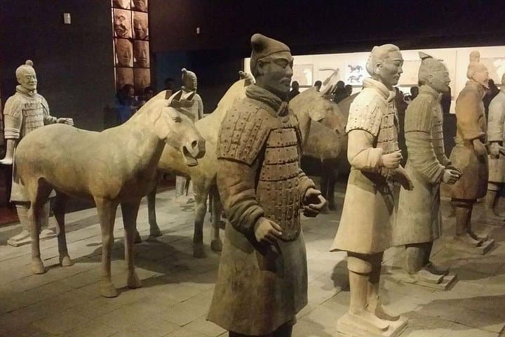 Xi'an Day Trip from Beijing: Terracotta Warriors & Ancient City Wall Private Tour photo 1