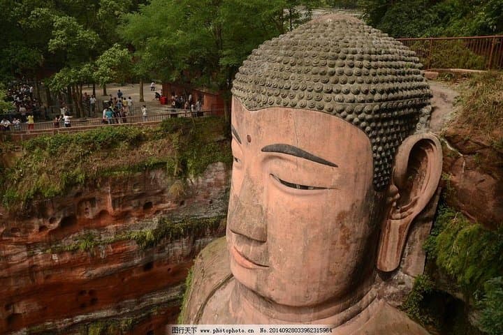 Chengdu Panda, Leshan Giant Buddha & Mount Emei 2-Day Private Tour photo 2