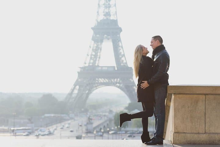 Private Travel Photographer Tour in Paris — Personal Photo Session photo 2
