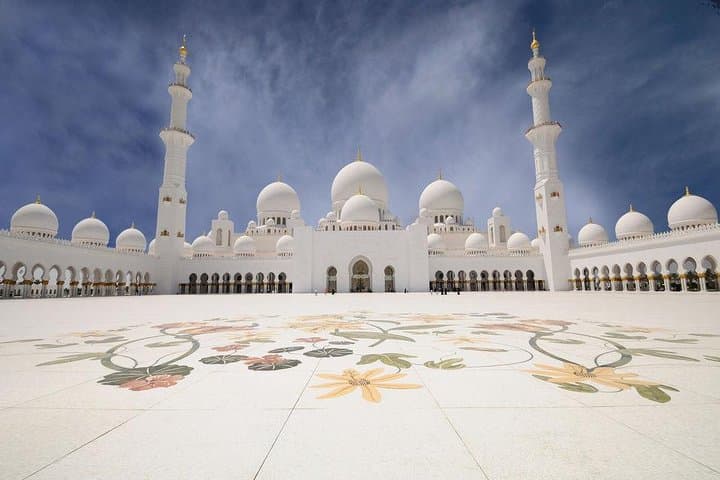 Abu Dhabi Full Day City Tour: Sheikh Zayed Mosque, Emirates Palace & Heritage Stops photo 2