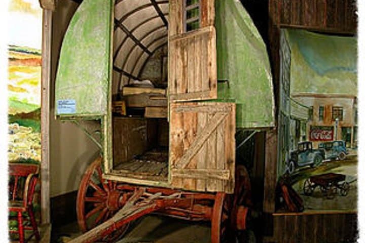 Dakota Discovery Museum Mitchell SD: Self-Guided History & Prairie Village Tour photo 2