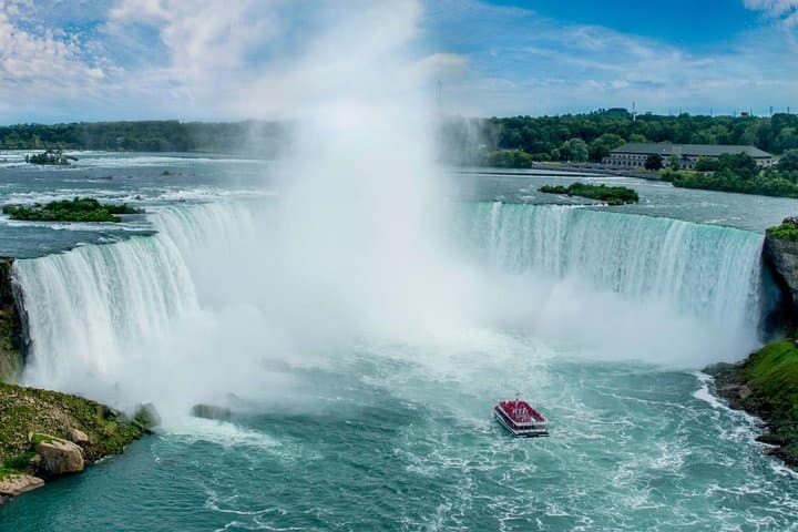 Niagara Falls Day Tour from Toronto — Guided Boat Cruise, Lunch & Sightseeing photo 3