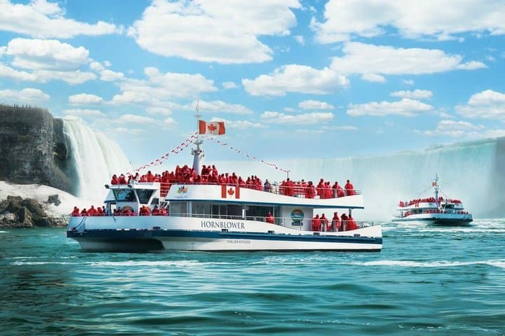 Niagara Falls Day Tour from Toronto: Boat Cruise, Journey Behind the Falls & Lunch photo 4
