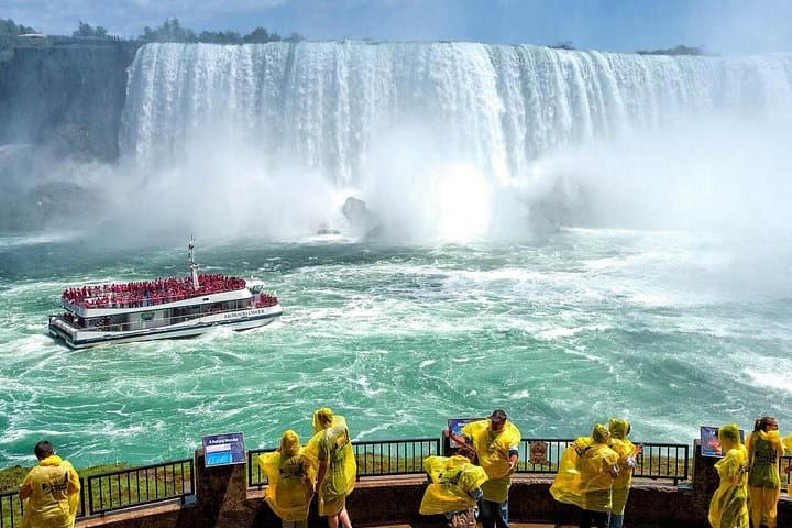 Niagara Falls Day Tour from Toronto: Boat Cruise, Journey Behind the Falls & Lunch photo 3