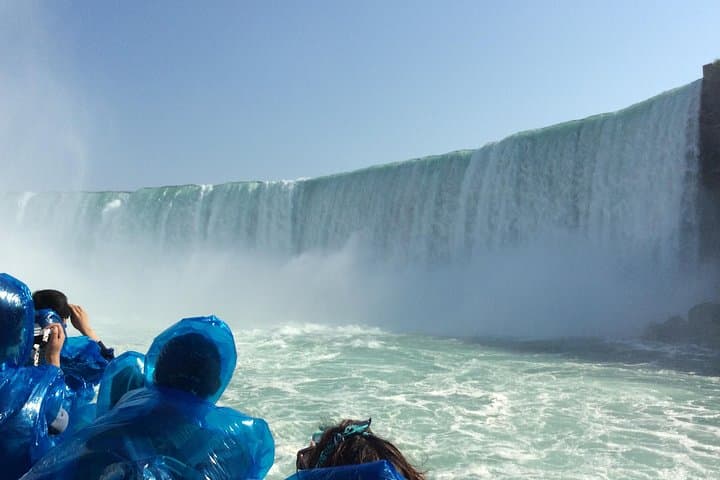 Luxury Private Tour of Niagara Falls from Toronto — Full-Day VIP Sightseeing & Niagara City Cruise photo 2