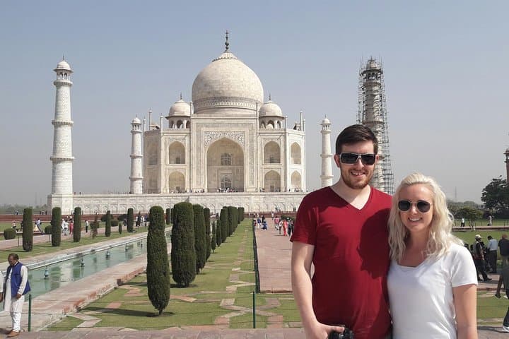 Taj Mahal Guided Tour: Private Expert-Led Visit in Agra