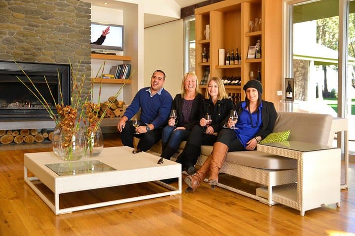 Marlborough Full-Day Wine Tour from Picton: 5–6 Cellar Doors and Vineyard Lunch