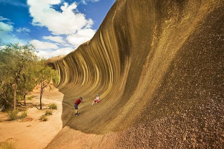 Wave Rock and Historic York Full-Day Tour from Perth